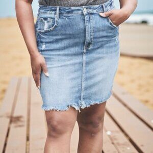 NWT RISEN JEANS Distressed Raw Frayed Edge Stretch Blue Denim Mini Skirt Sz 3X